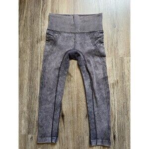 Athleta Re Charge Sun Faded Capri Women’s Size S